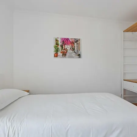 דירה Stunning 5 Bed Apt, Sleeps 5 Nr Olivais